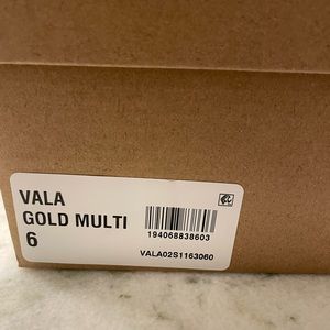 Very nice for party brand new#steve madden